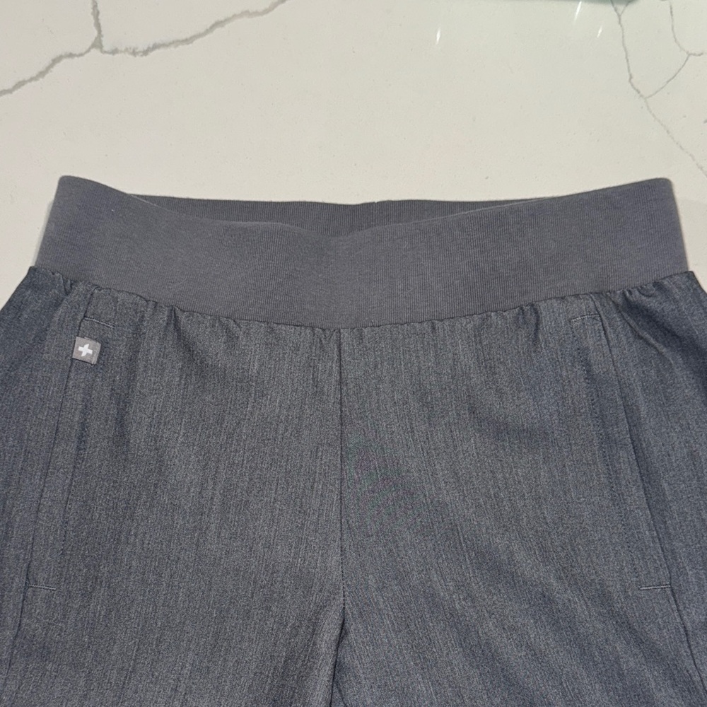 Figs Women’s Tidore Tailored Scrub Pants XS Gray